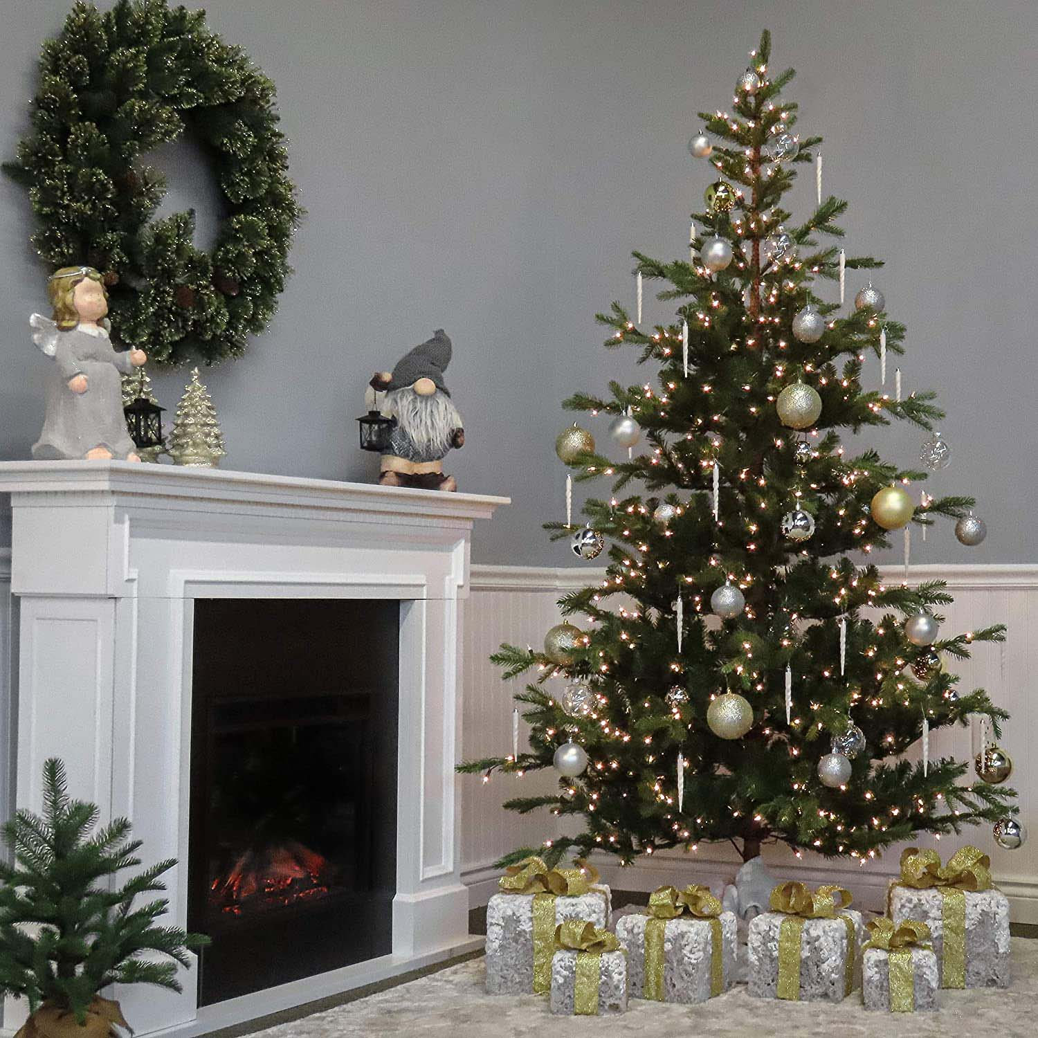Pre-Lit Fir Christmas Tree, 6.5'