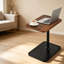Table d'appoint en forme de C