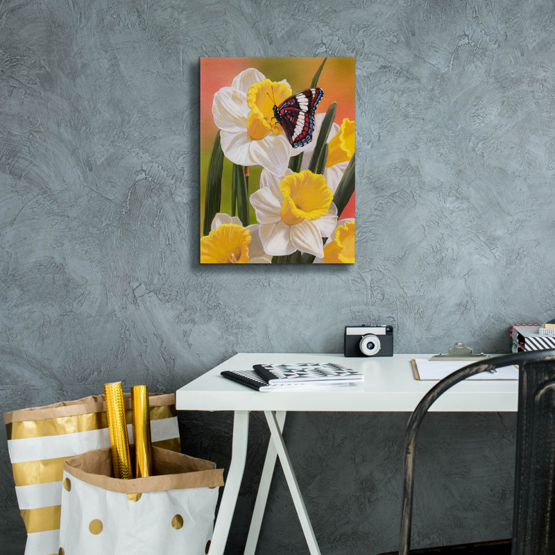 «Daffodils Butterfly» par William Vanderdasson, H 16 po x l 12 po x P 0,75 po