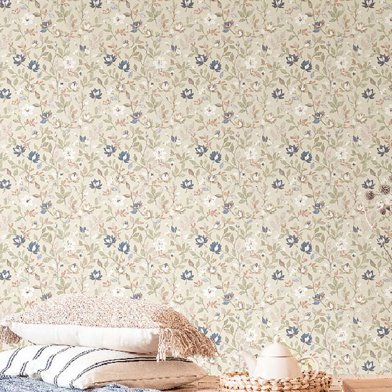 Blooming Garden Collection Tino Garden Wallpaper Roll, Green