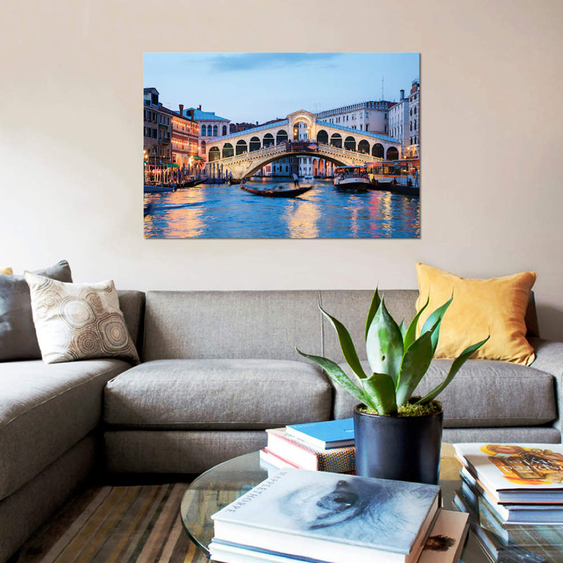 «Rialto Bridge At Night, Venice» par Matteo Colombo, impression sur toile, H 8 po x l 12 po x P 0,75 po, Toile tendue