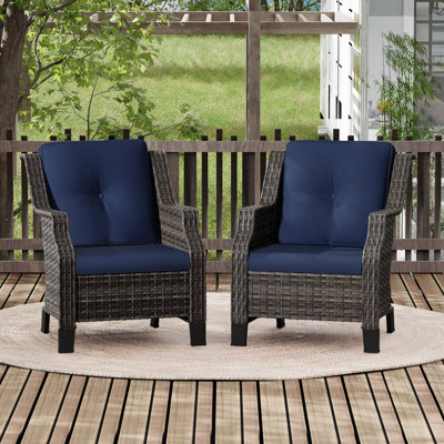Chaise de patio en osier toutes saisons résistante à la décoloration et coussins (ensemble de 2)