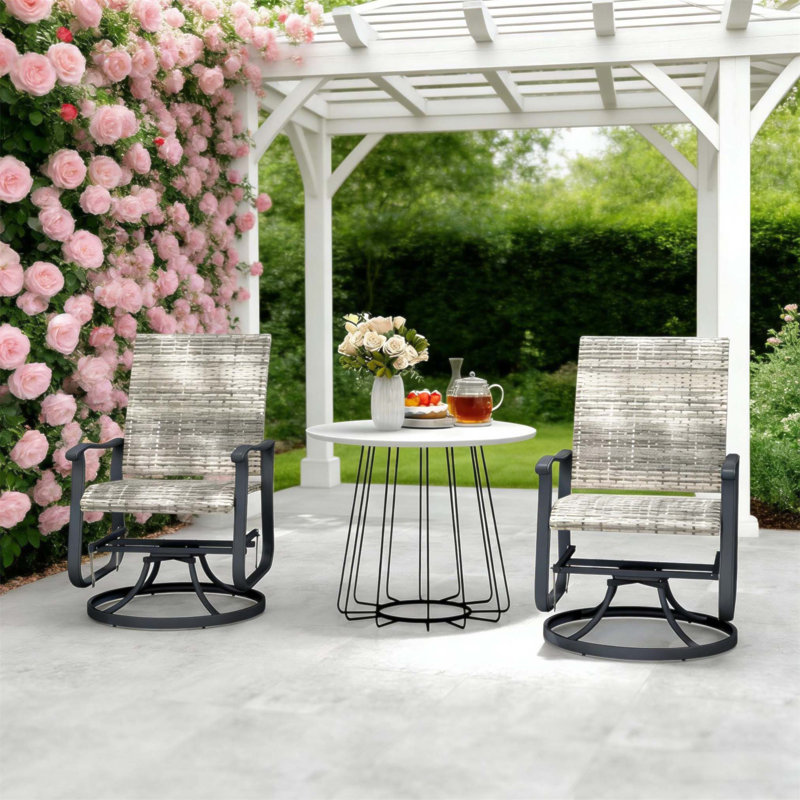 Ensemble de chaises d'extérieur avec mouvement pivotant et coulissant, osier en rotin, structure en acier et conception ergonomique pour le confort du patio