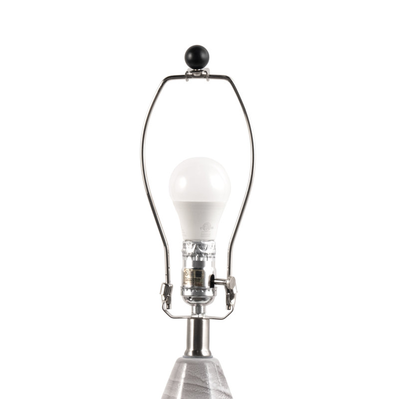 Lampe de table en verre et métal avec abat-jour en métal 27 po Ezzell