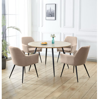 Mose 4 - Person Dining Set