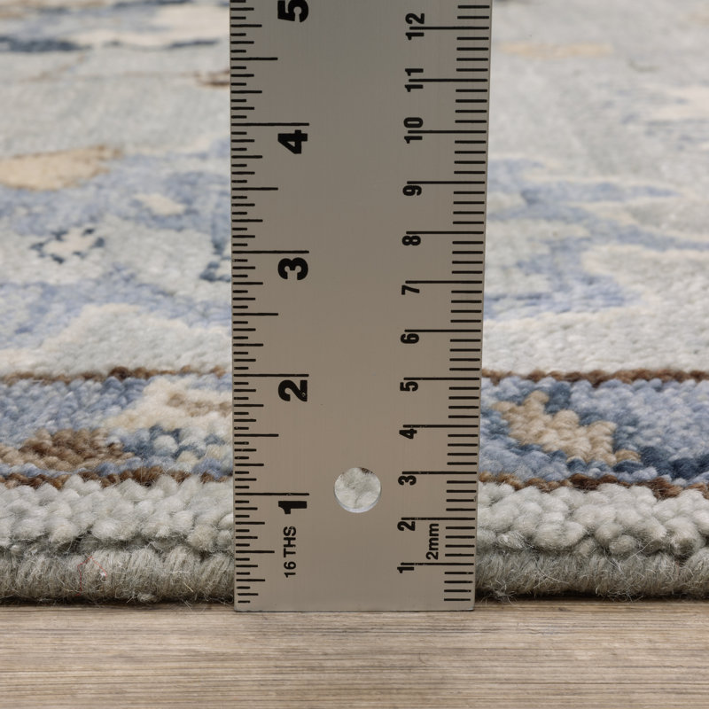 Gowen Traditional Oriental Light Blue/ Blue Hand-made Wool Area Rug, Rectangle 6' x 8'12"