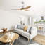 Ventilateur de plafond de 52 pouces avec lumière 22W 3 couleurs à DEL à fonction de mémoire à intensité variable réversible avec moteur à courant continu 1H 4H 8H pour les grandes pièces