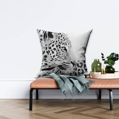 Beautiful leopard - 26"x26" Throw pillow - Poly twill - Print on demand
