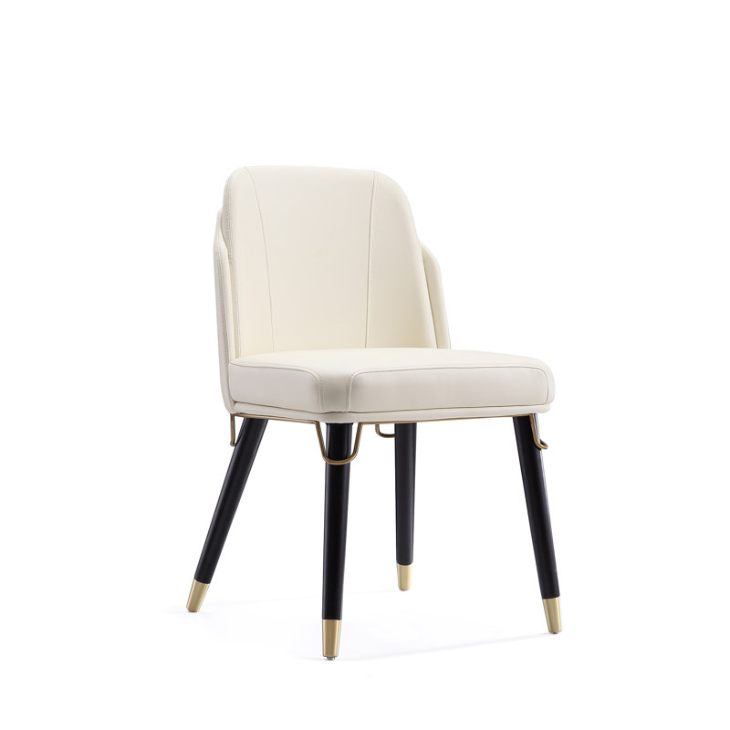Chaise d'appoint rembourrée en cuir massif Estelle, Crème, crème