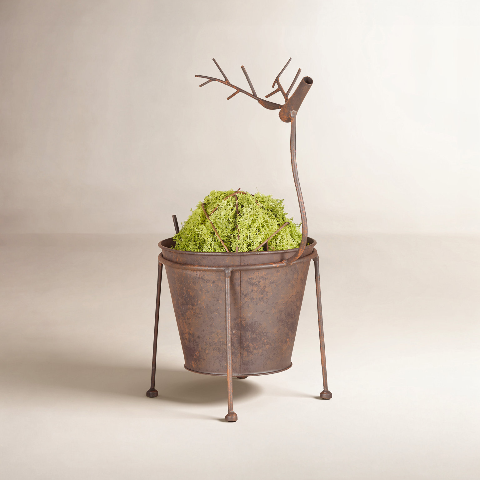 Metal Christmas Decoration, 16" H x 11" W