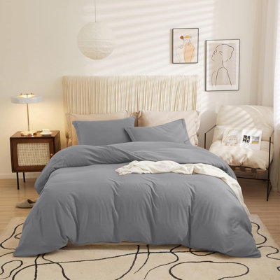 Ultra Soft 3-Piece Dyed Duvet Cover Set With Pillowcases