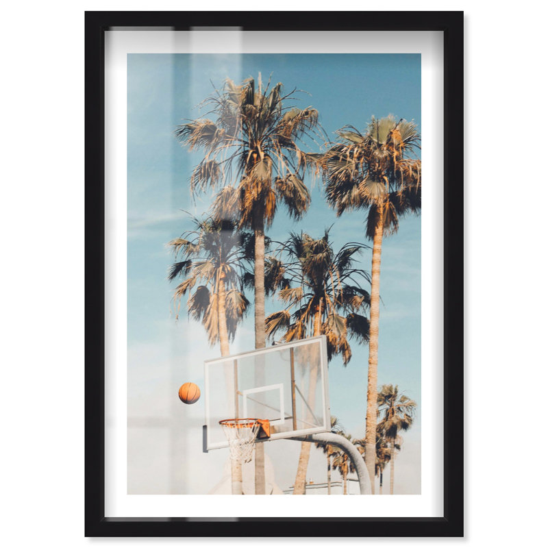 «Basketball Days Shadowbox Print Sports» par Notoriart, H 37 po x l 25 po, Noir