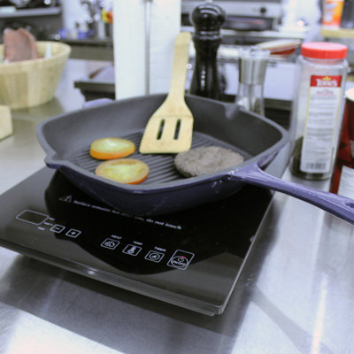 BergHOFF Neo Cast Iron 2 Piece Grill Pan & Bacon Steak Press Set