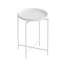 Table basse moderne blanche de 18,1 po x 22,0 po x 18,1 po | Fabrication 100% métal, robuste et légère (4,5 lb) | Design scandinave, parfait pour le salon et les espaces contemporains, élégant et durable-369181586