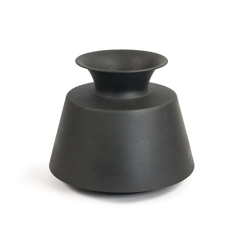 Linea Vessel, Black