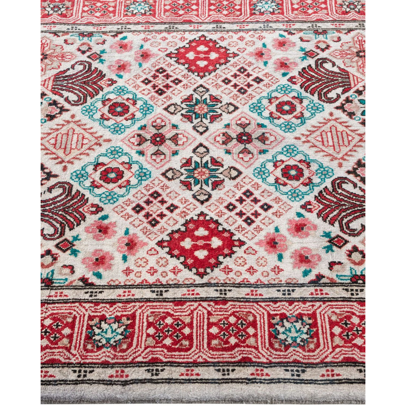 Fine Vibrance One-of-a-Kind 3' 2" x 5' 5" Hand Knotted Area Rug