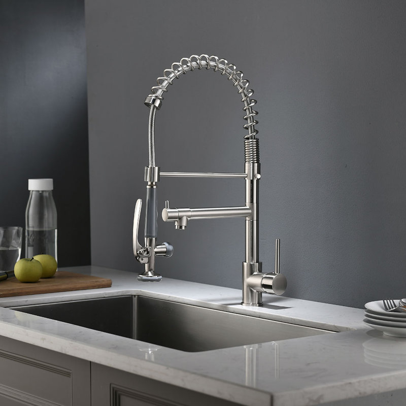 Robinet de cuisine rétractable à poignée simple avec accessoires, Nickel brossé