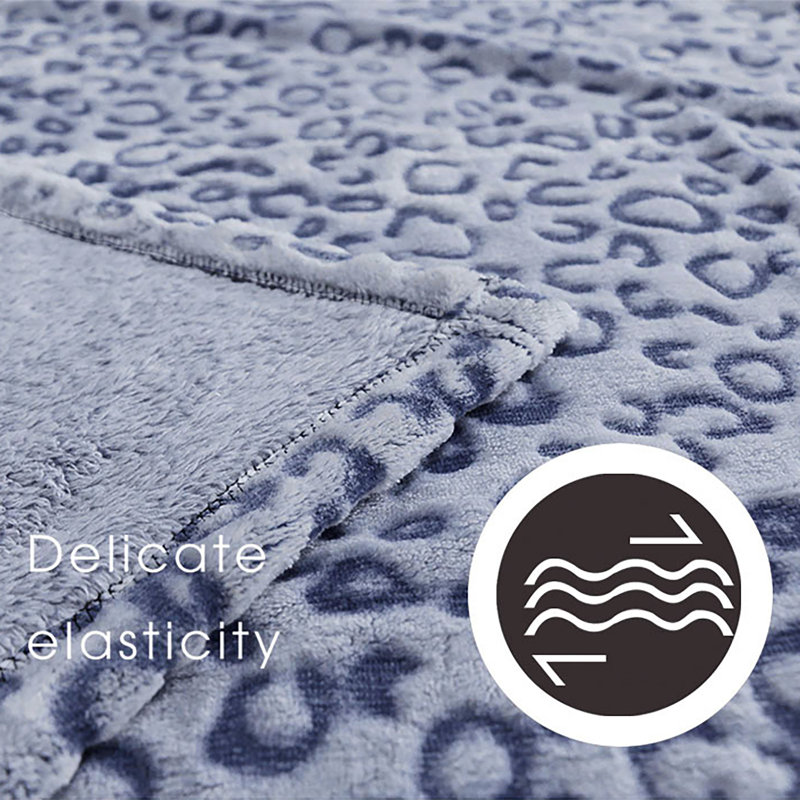King Size Blue Knitted Fleece Blanket with Leopard Print