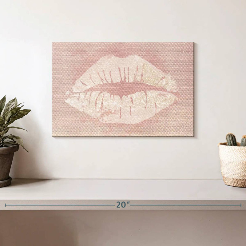 Shuttleworth Glitter Lips, 8" H x 12" W