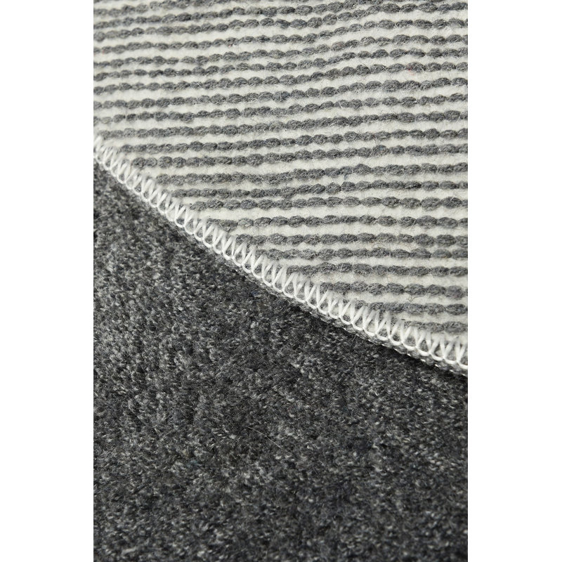 Tapis pour salle de bain Markleeville, Fumée