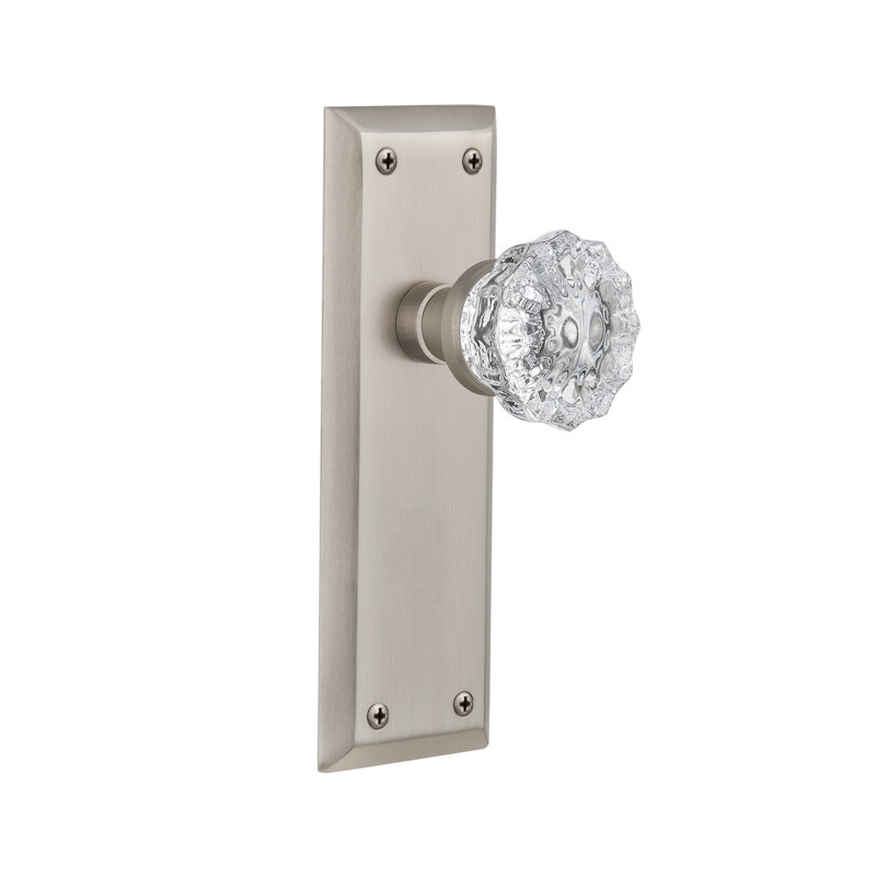 Plaque avec bouton de porte en cristal New York, Nickel satiné