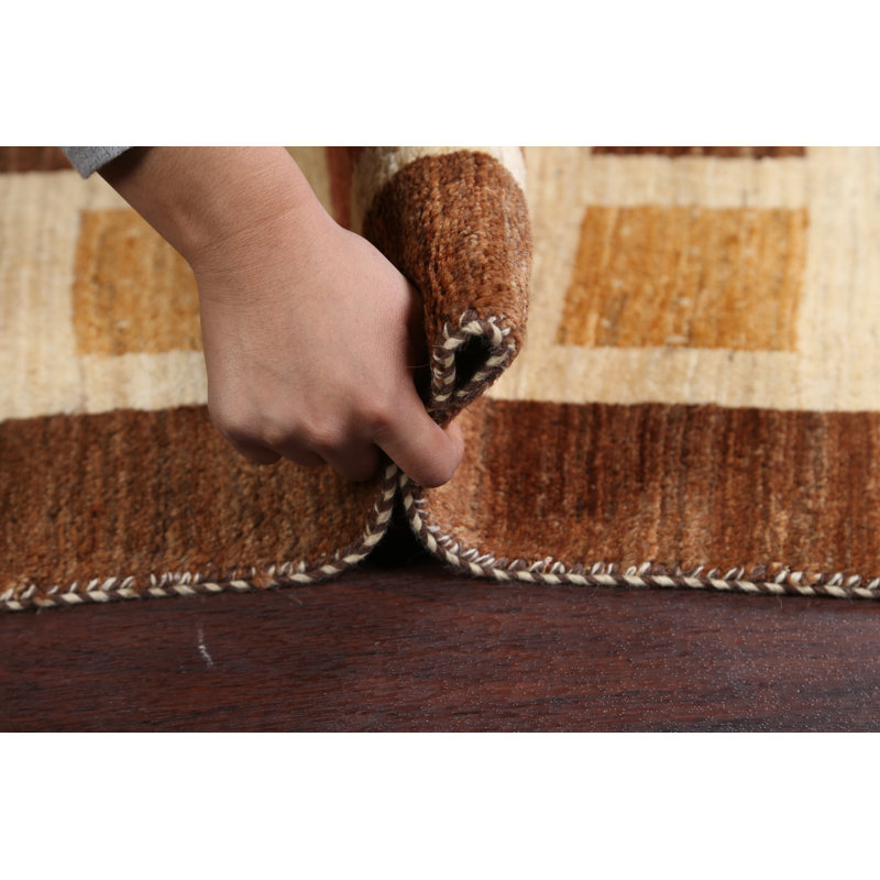 Tapis unique en laine noué à la main Gabbeh nouvel âge de 5 pi 4 po x 7 pi 4 po brun