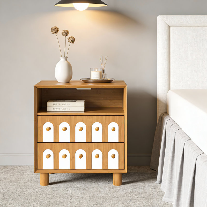 Table de chevet en bois avec tiroirs et station de charge