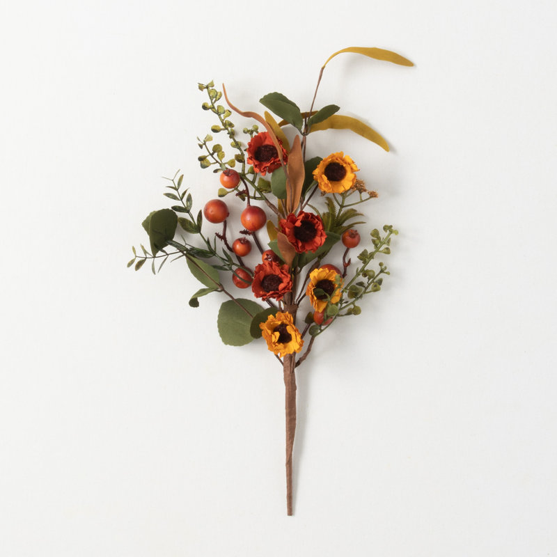 Tiges de baies et de fleurs mélangées