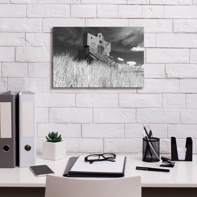 «Abandone Grain Elevator In The Palouse» par Rick Berk, art mural sur toile