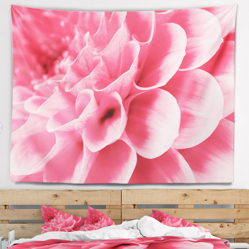 Tapisserie florale rose, H 50 po x l 60 po