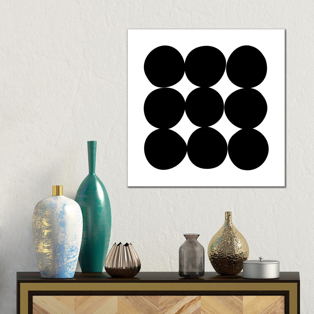 Black+White Dot Gallery Wall II von The Maisey Design Shop - Galerie-verpackte Leinwand Giclée auf Leinwand