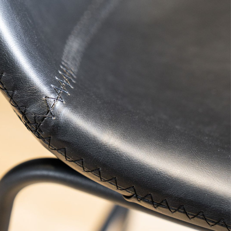 Chaise d'appoint en cuir Maxym Nia Vegan, Noir