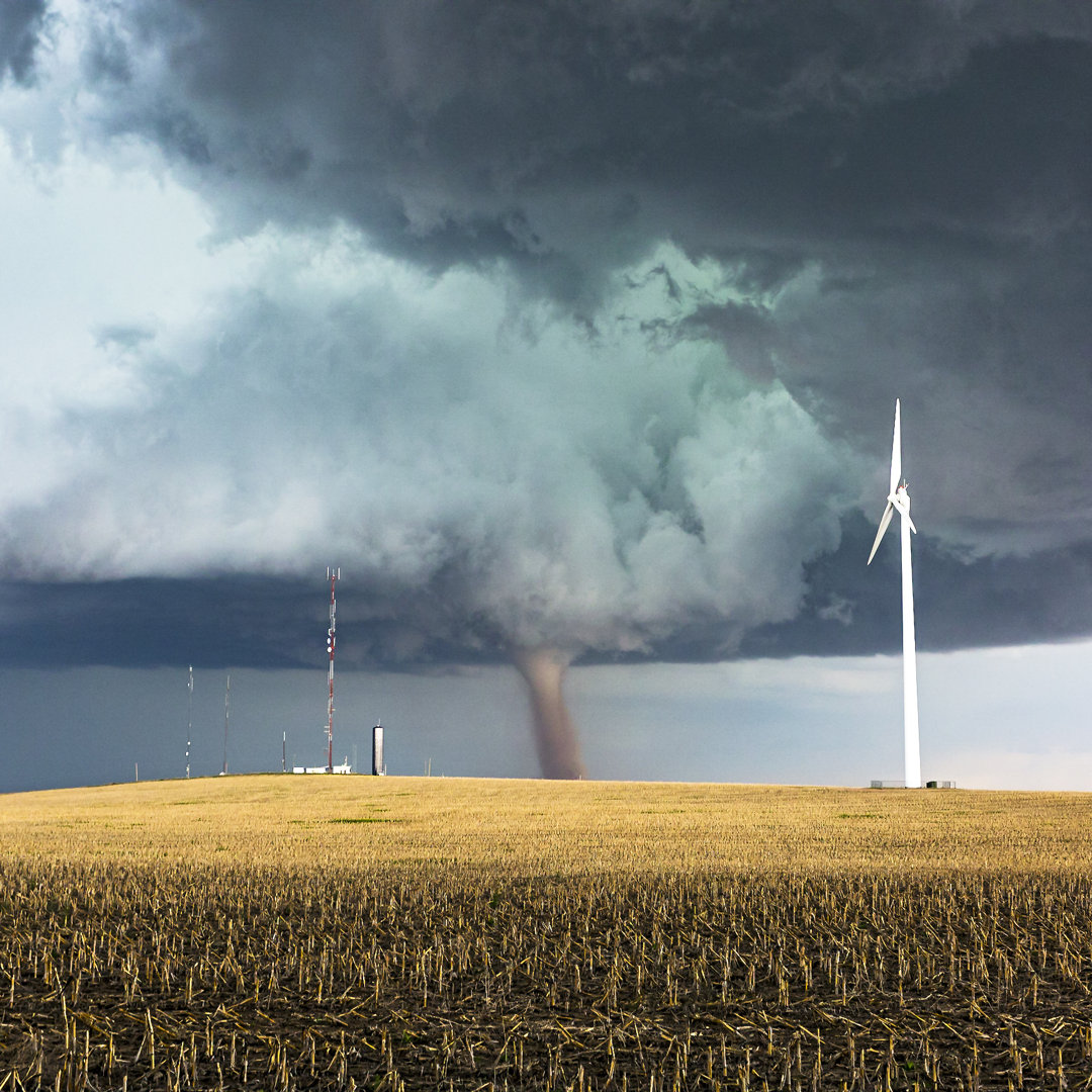 Gefährlicher Tornado mit Wind 533717052