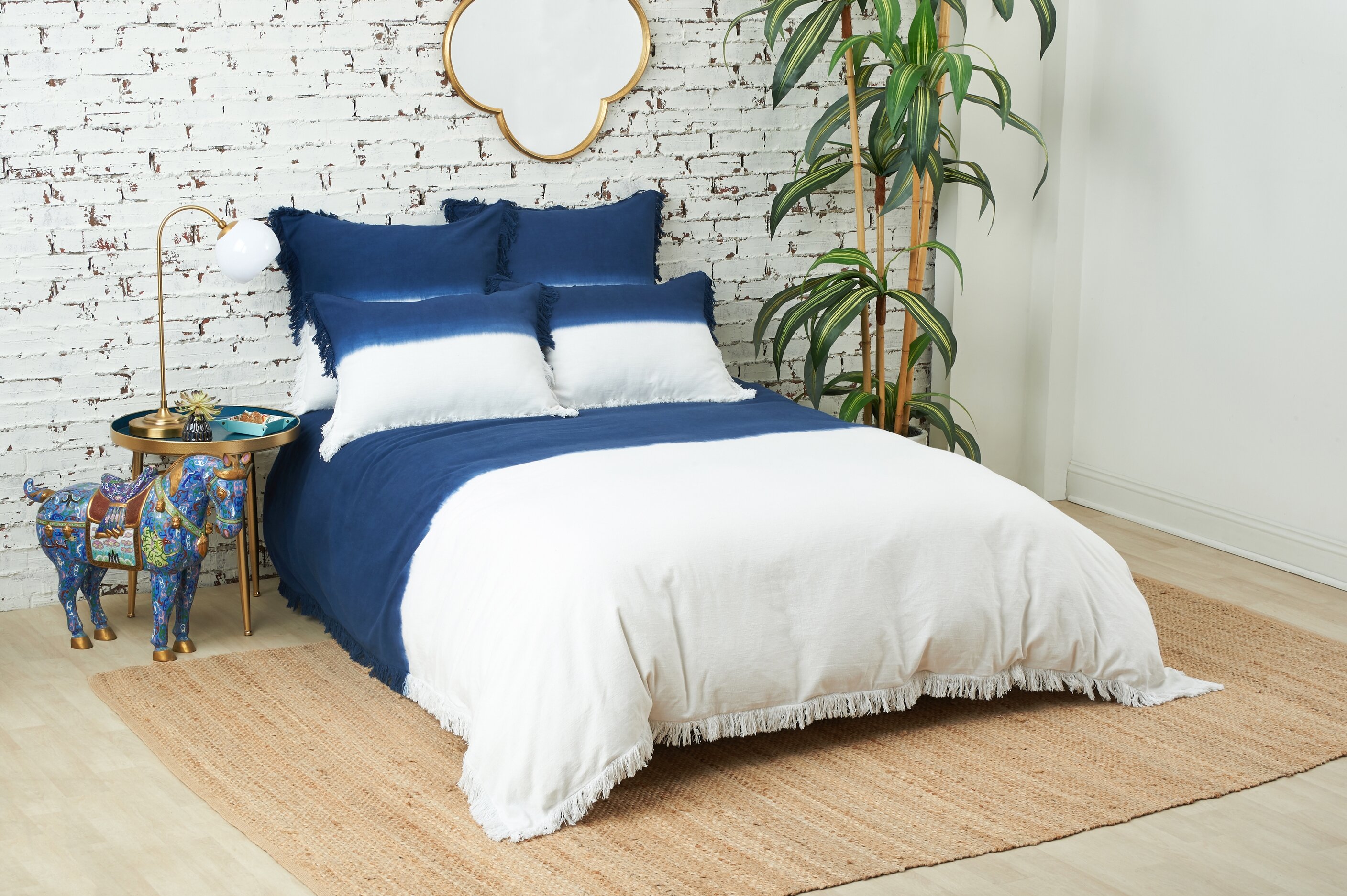 Arvle Down Alternative Molly Botanicals Reversible Comforter Set August Grove Size: Queen Comforter + 2 Pillow Shams