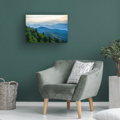 Art mural sur toile tendue - «North Carolina Layers» de Jared Kreiss pour décoration de salon, de chambre à coucher ou de bureau - 30 x 47