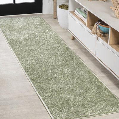 Aricel Solid Low-Pile Green Rug