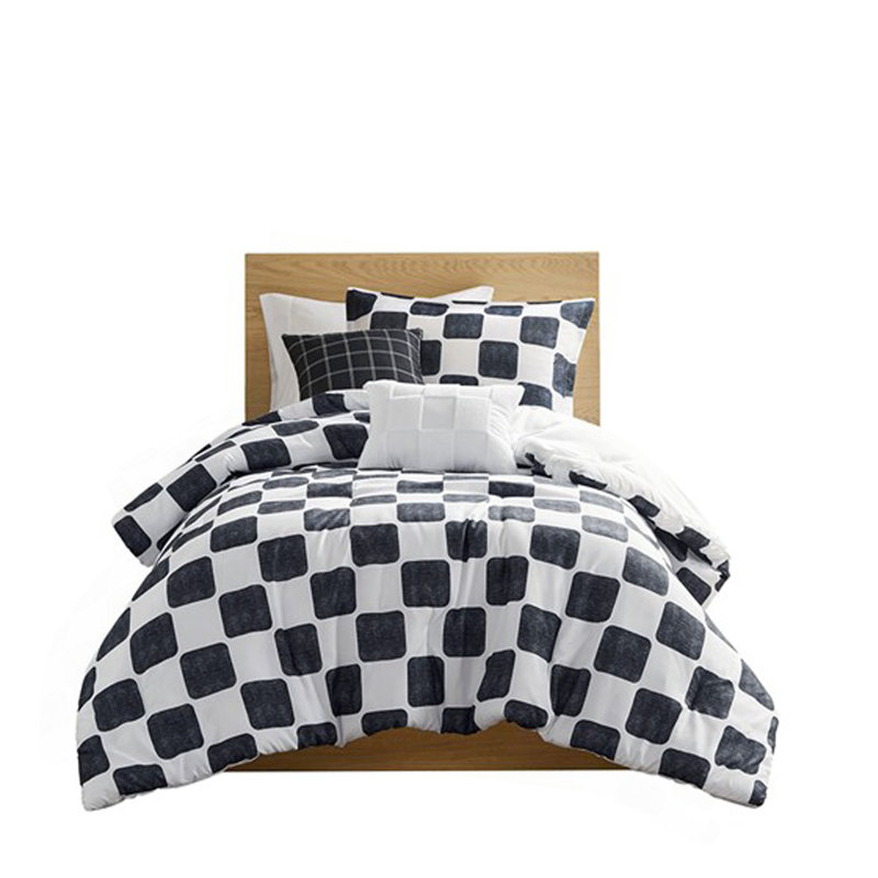 Checkered Comforter Set