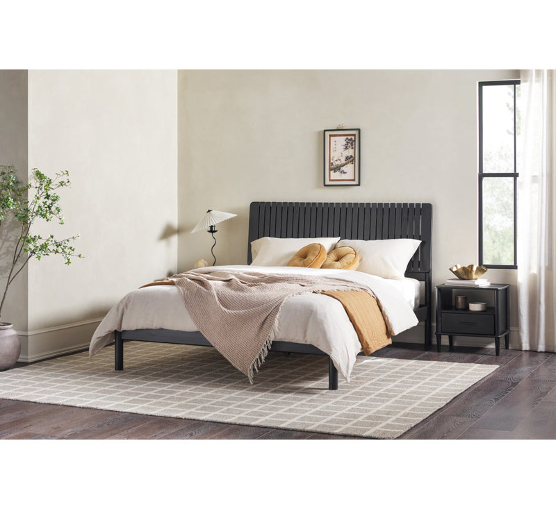 Boshell Solid Wood Piece Bedroom Set
