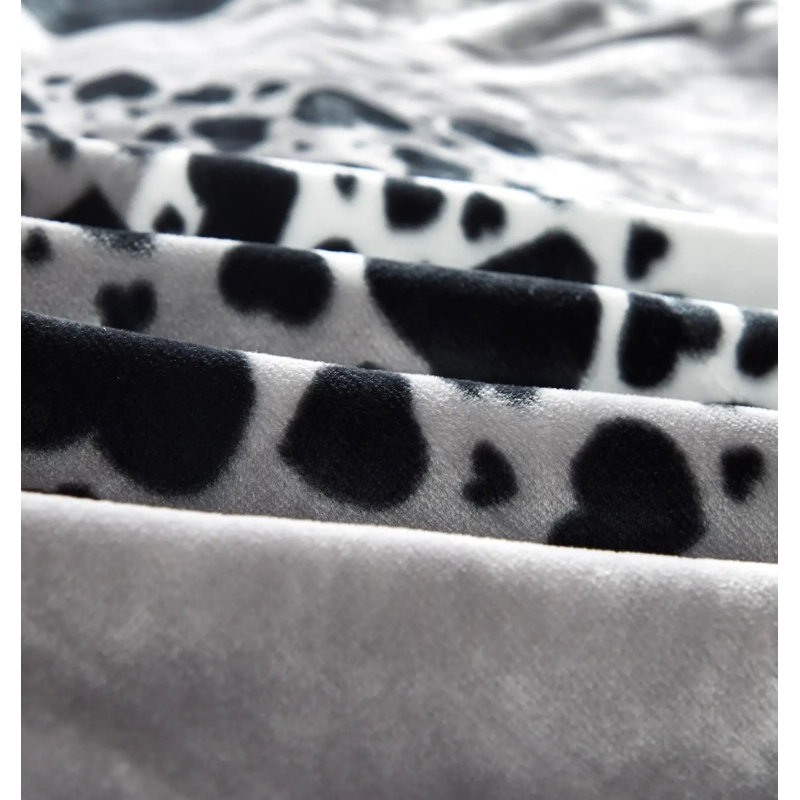 Machine Woven Throw Blanket, Heart Floral