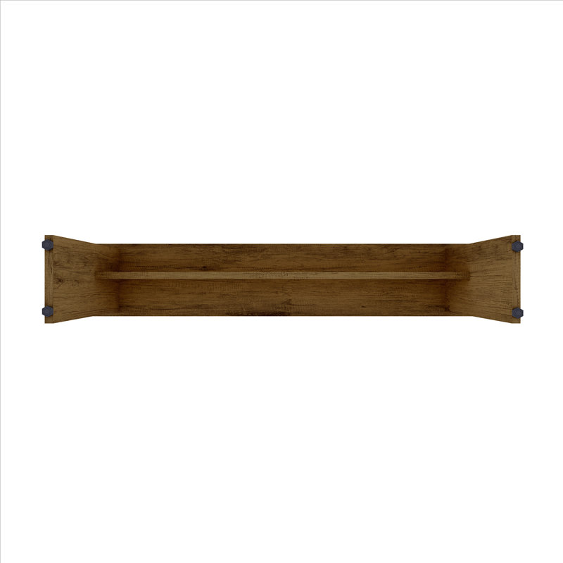 Krystianna Bench, Nature