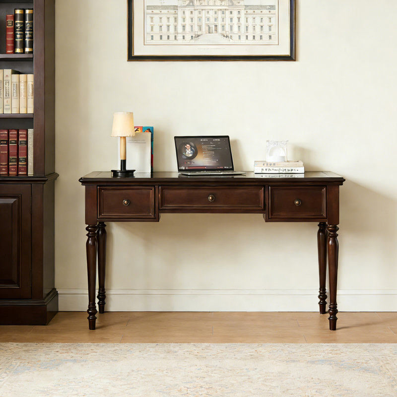 Bureau classique en bois massif brun foncé à 3 tiroirs Classic