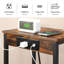 Ensemble de 2 tables d'appoint hautes avec station de recharge, tables de chevet étroites à 3 niveaux avec étagère réglable, style rustique brun et noir pour salon, chambre et couloir.