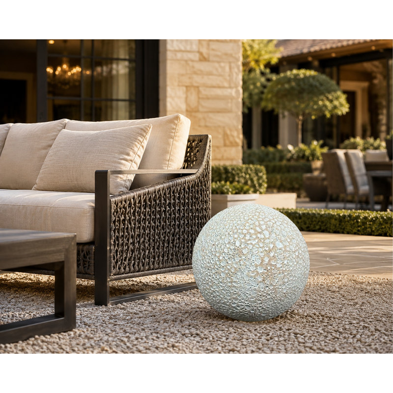 Sphère décorative Emerald Terra, H 14,5 po x l 16 po x P 16 po, Sand White