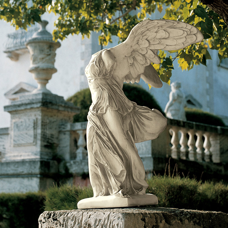 Nike de samothrace statue
