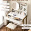 Coiffeuse de chambre avec 3 modes d'éclairage, prise électrique intégrée, tablettes de rangement et tabouret, table blanche et dorée avec prise électrique, tiroir confortable-445457633