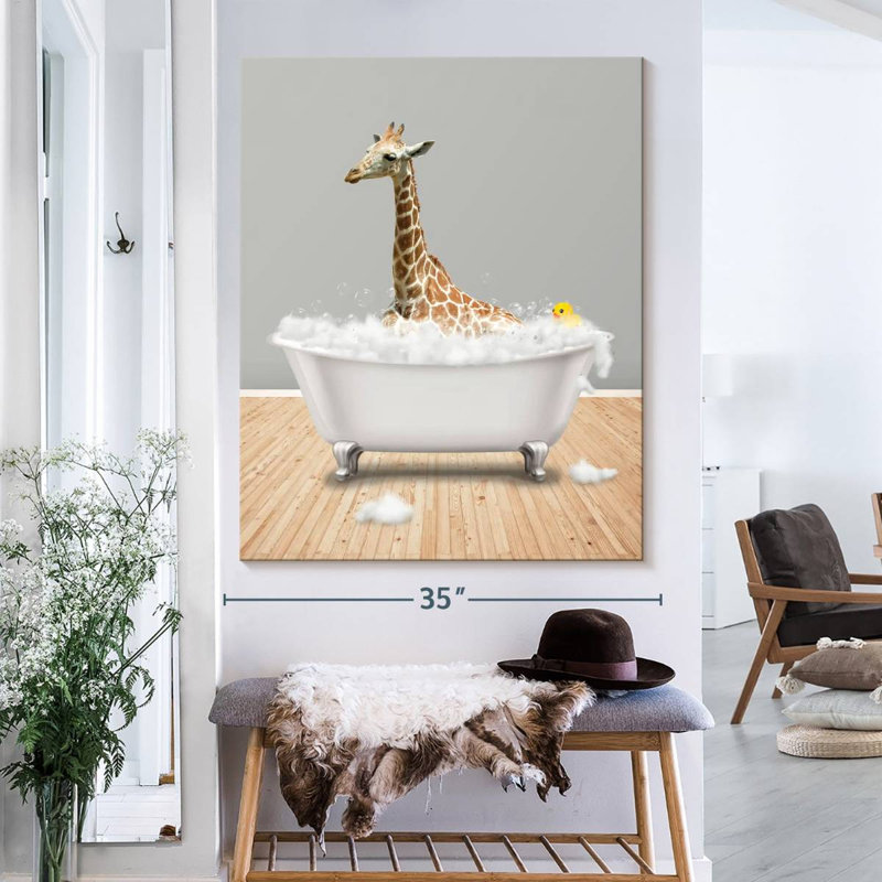 Impression sur toile, girafe et baignoire, H 40 po x l 32 po x P 1,25 po