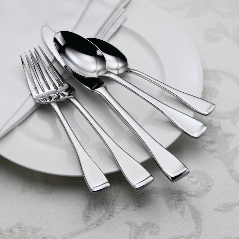 Voss II Dinner Forks by Oneida (18/0)