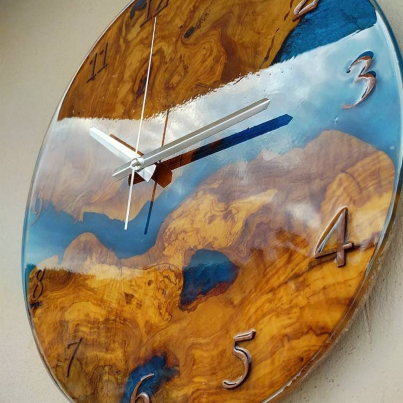 Horloge murale en bois, H 28 po x l 28 po x P 2 po
