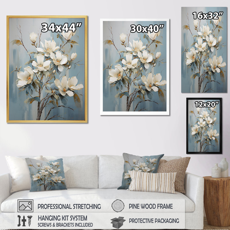 Minimalisme blanc et bleu Magnolias Florescence III sur toile, Toile tendue, H 44 po x l 34 po x P 1,5 po