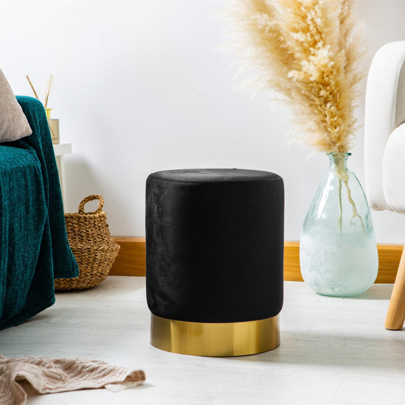 Harbour Housewares - Round Velvet Pouffe, Black